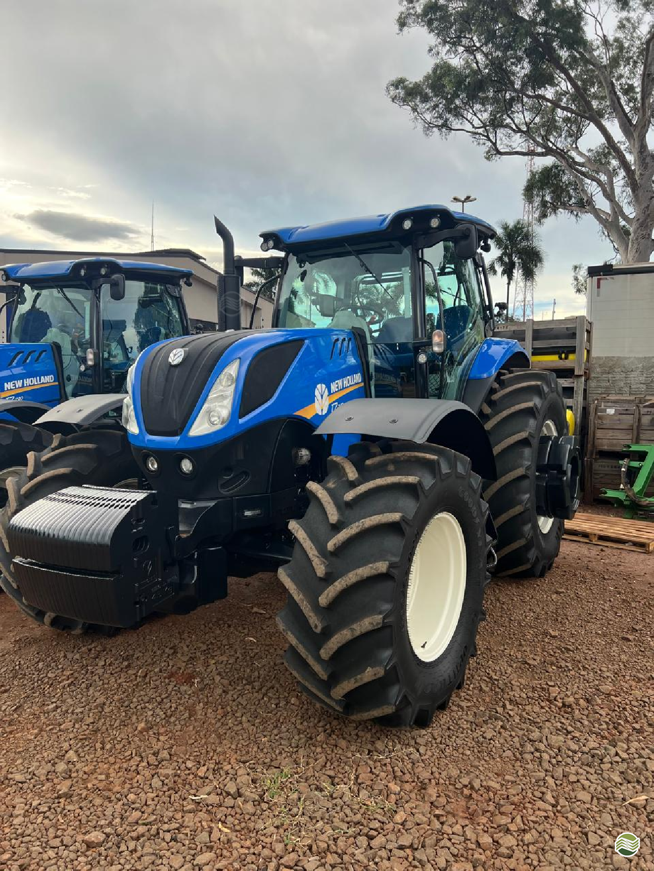 NEW T7 240 de Machine Tratores